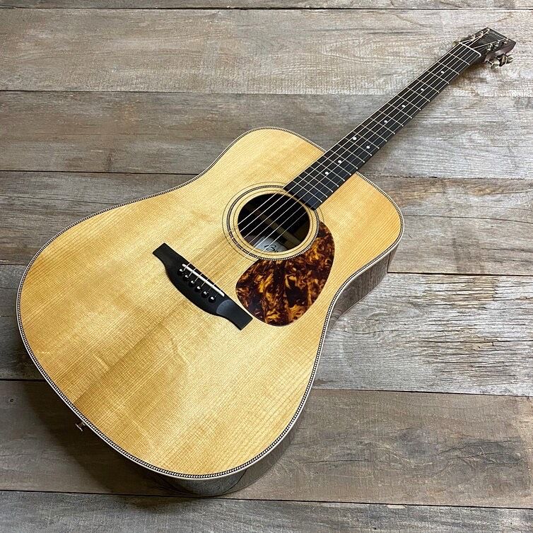 Dreadnought SG-152-V